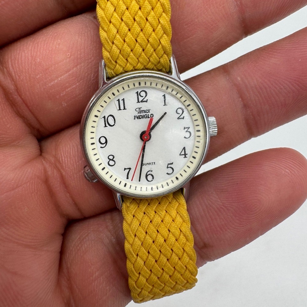 Timex Indiglo Womens Quartz Watch‎ Yellow Braided Band Silver Tone Untested
